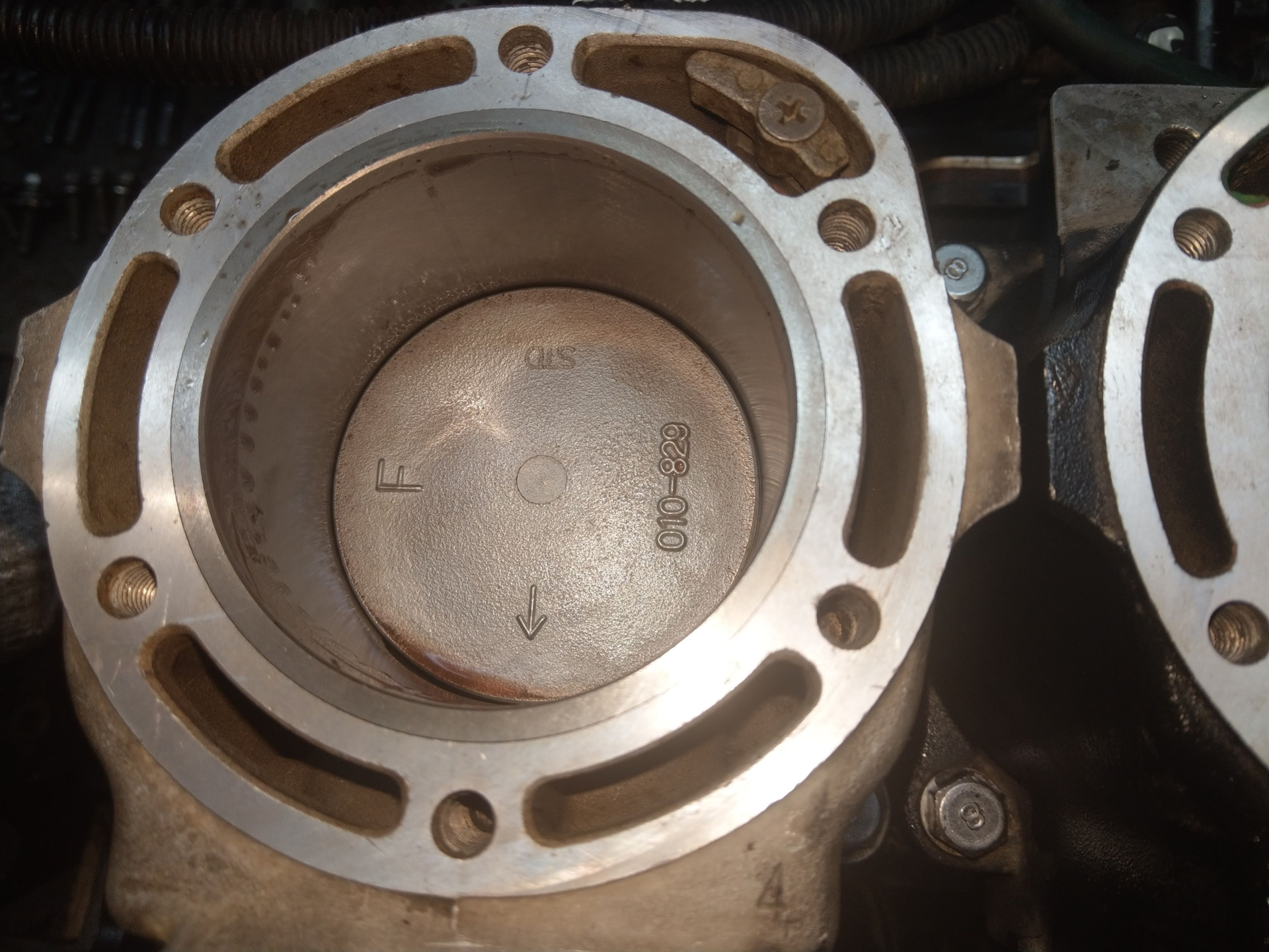 Капитальный ремонт двигателя гидроцикла Yamaha TZ800 — Topvag-Volvo на ...