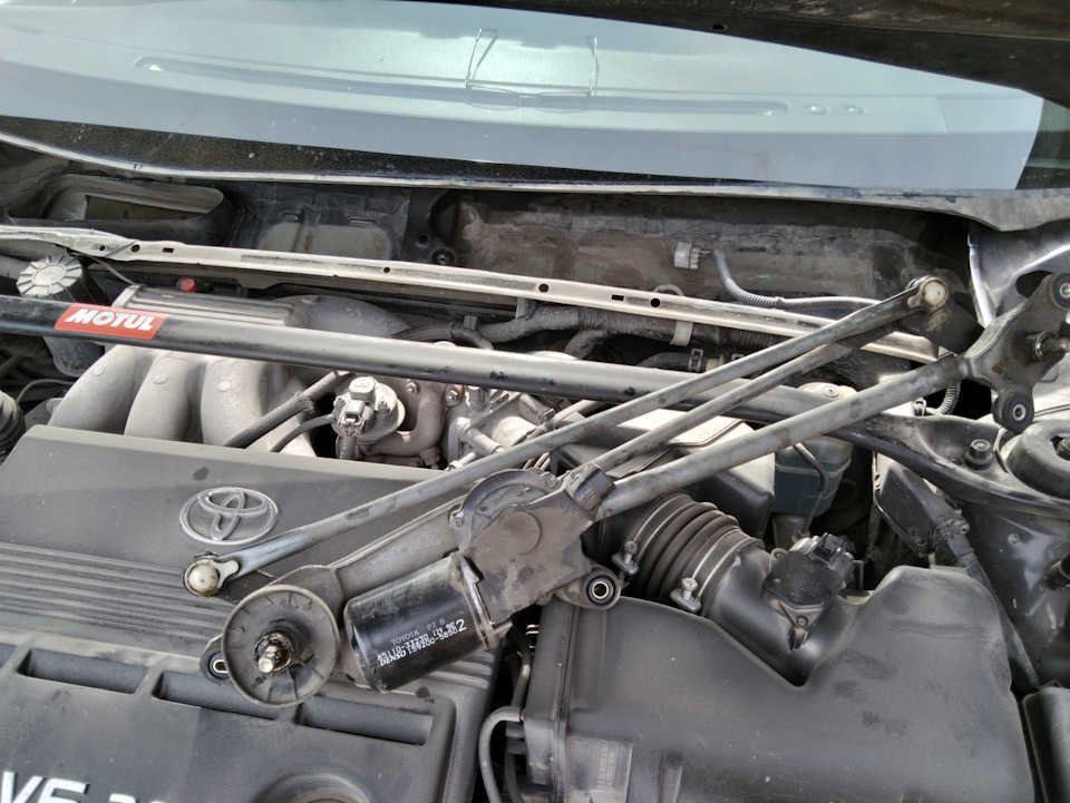 Трапеция стеклоочистителя — Toyota Camry (XV30), 3 л, 2003 года ...