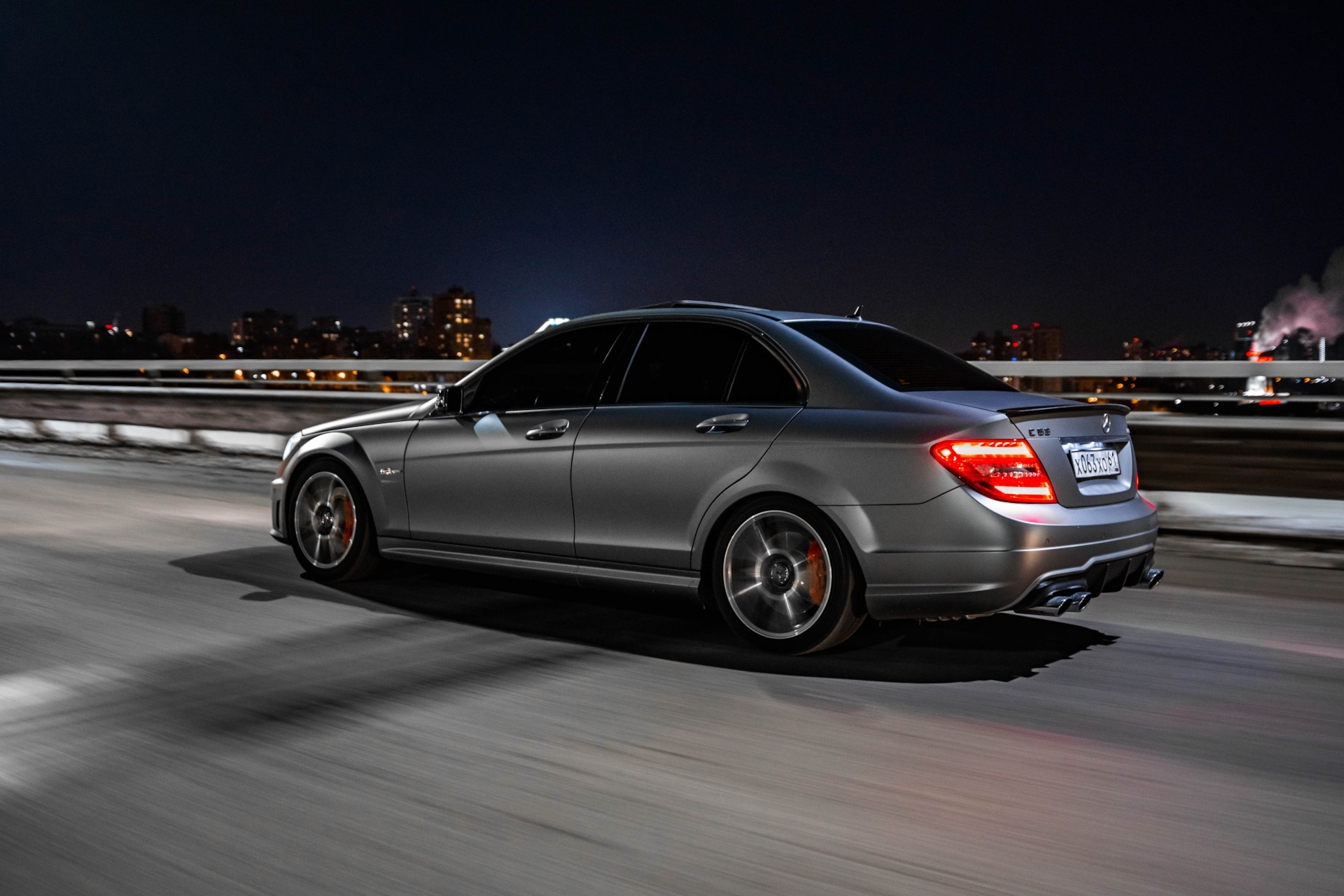 Mercedes c63. Мерседес с63 АМГ w204. Mercedes c63 AMG. Мерседес с 63 АМГ 204. Мерседес е63 w204.