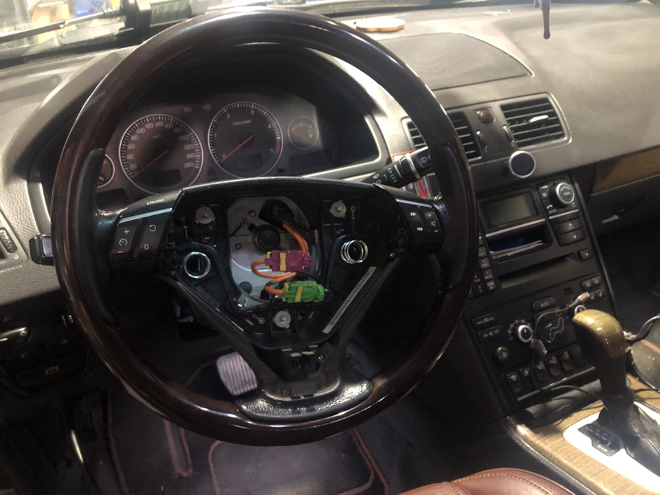 Photo from the logbook Volvo XC90 (1G)