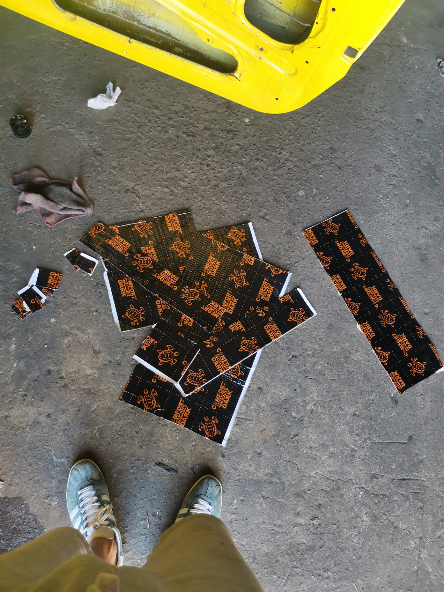 Сверчек в дверях. Дребезжат стёкла. Решено. — KIA Ceed (2G), 1,6 л ...