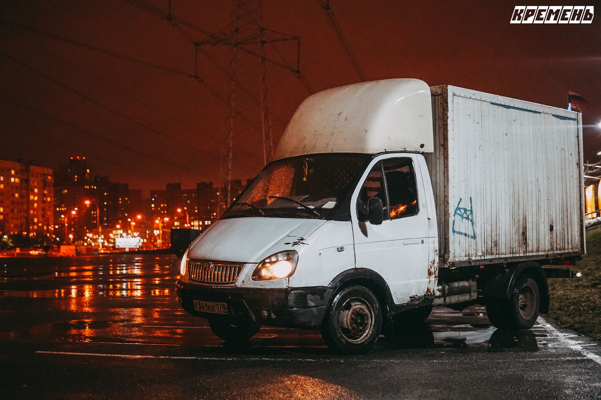 Фотки газели. Газель 1045. Ржавая Газель Некст. Газель заставка. Газель на рабочий стол.