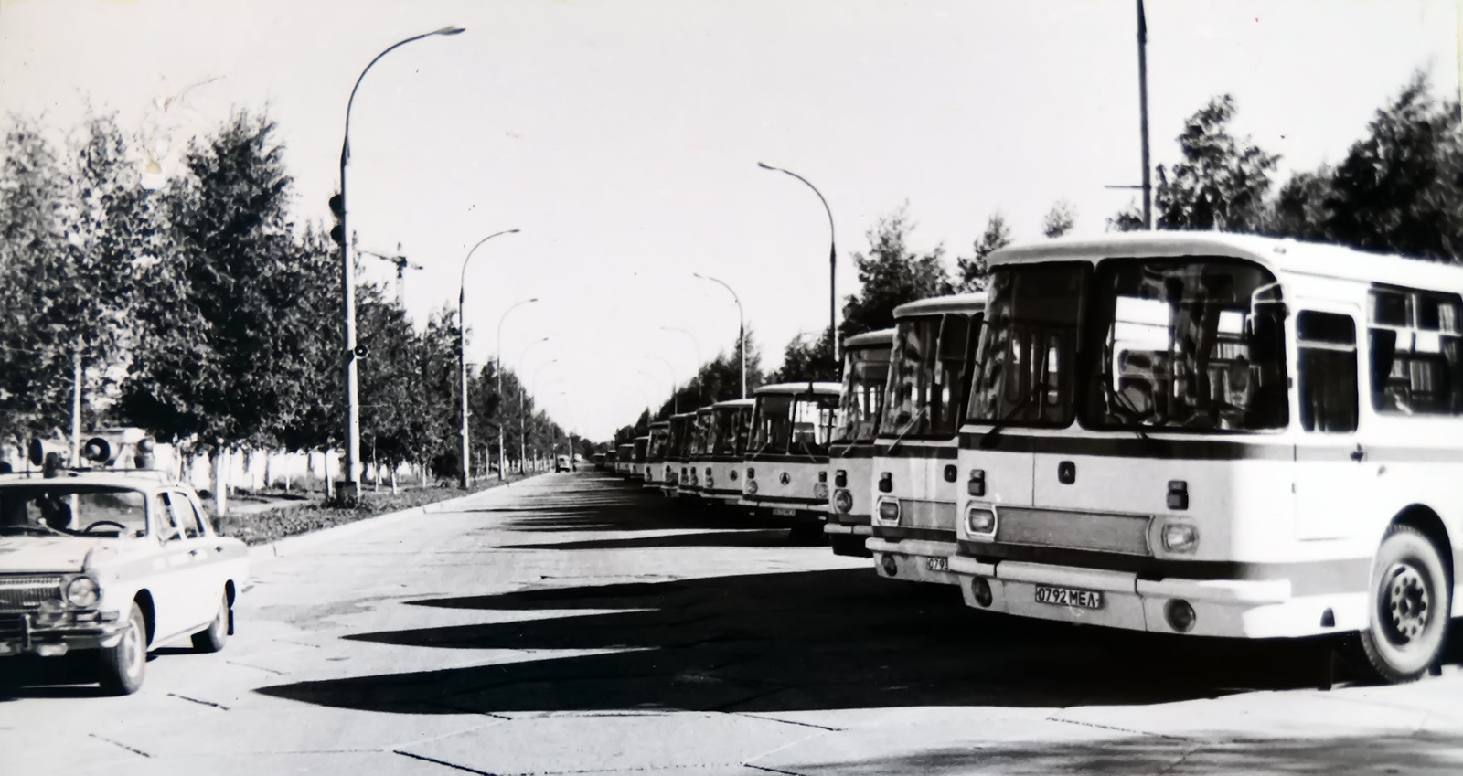 Автоколонна это. Фотография автоколонны 1793 Орехово Зуево. Старый альбом автоколонны Орехово Зуево старые автобусы. Автоколонны в СССР. Жуковский автоколонне 1376 картинка.