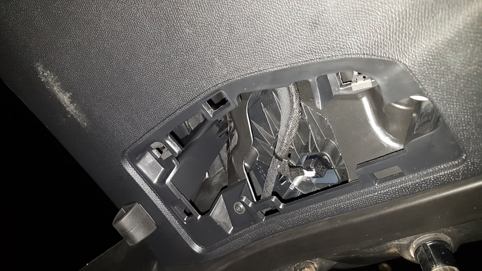 Фото в бортжурнале Peugeot 3008 (2G)