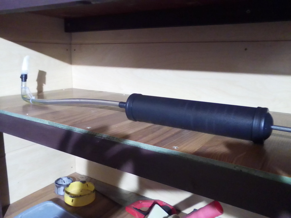 Помощник в регламентных работах — Chevrolet Niva GLX