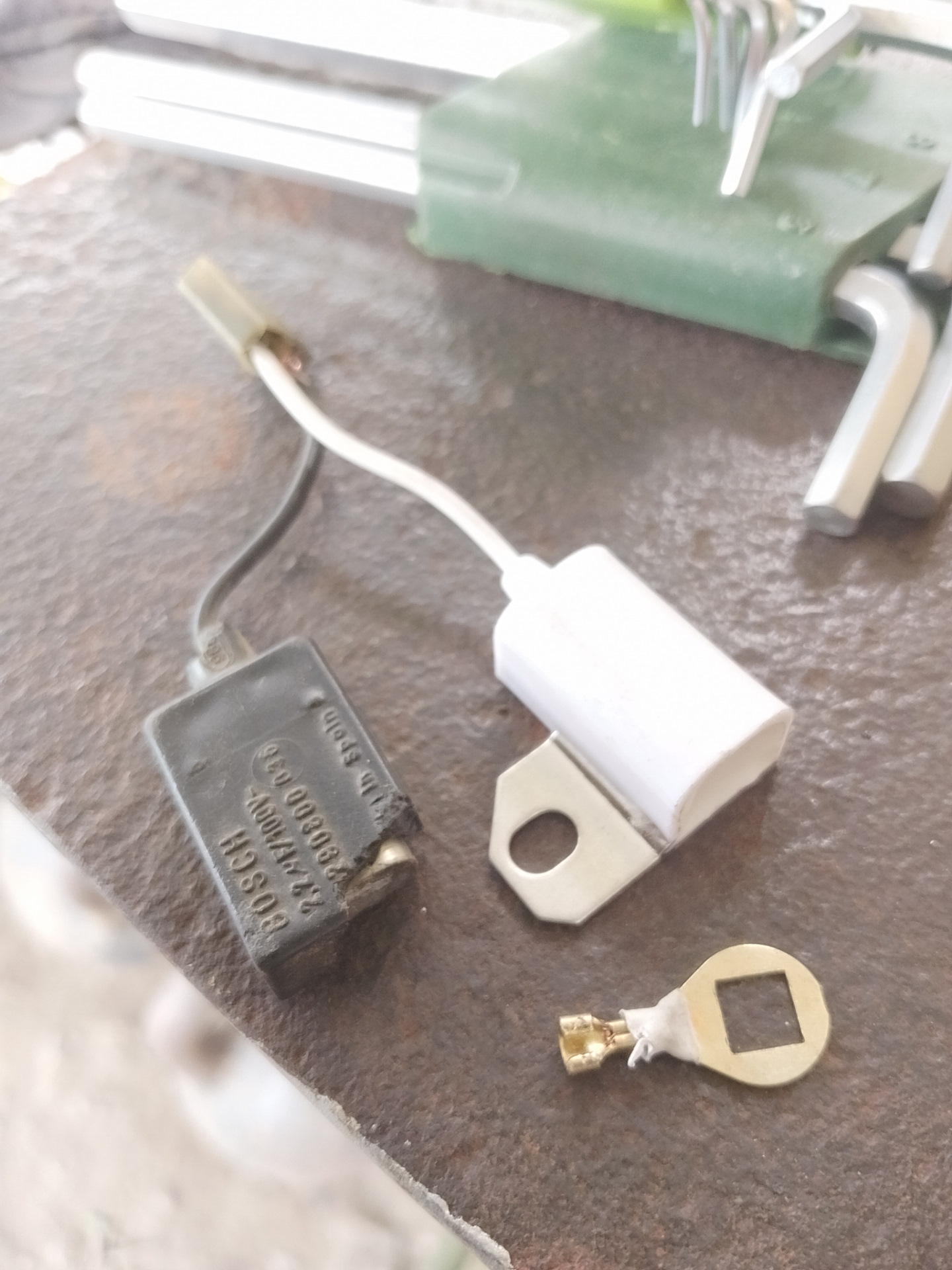 Перезаряд генератора — Audi 100 Avant (C4), 2 л, 1992 года | поломка ...