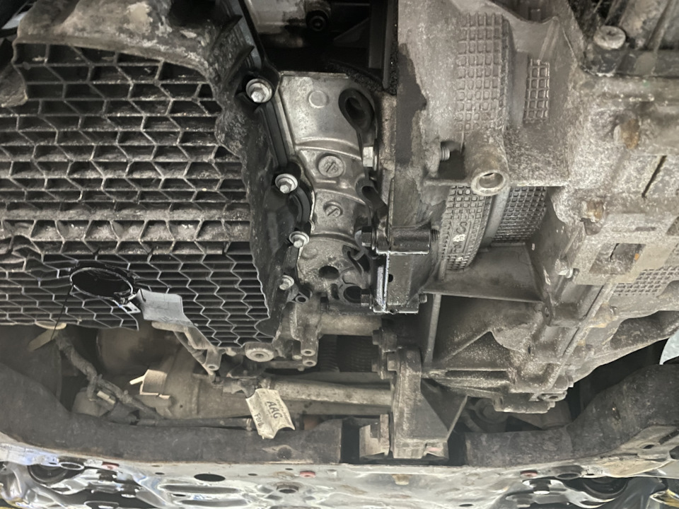 Потеет двигатель пробег 190.000 — Ford Kuga (2G), 2 л, 2018 года ...