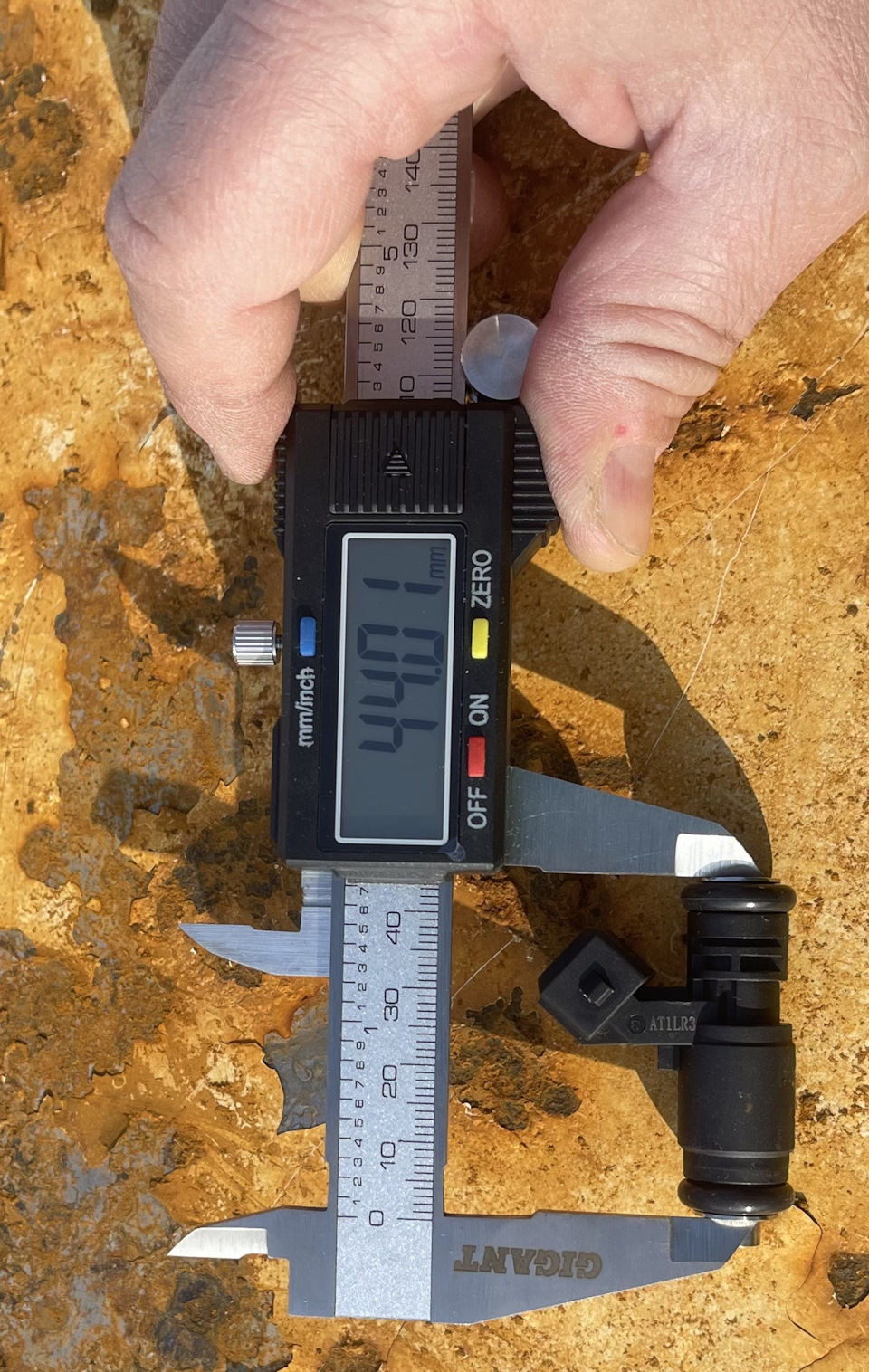 Помогите опознать типоразмер форсунок — ГАЗ 24, 4,7 л, 1980 года ...