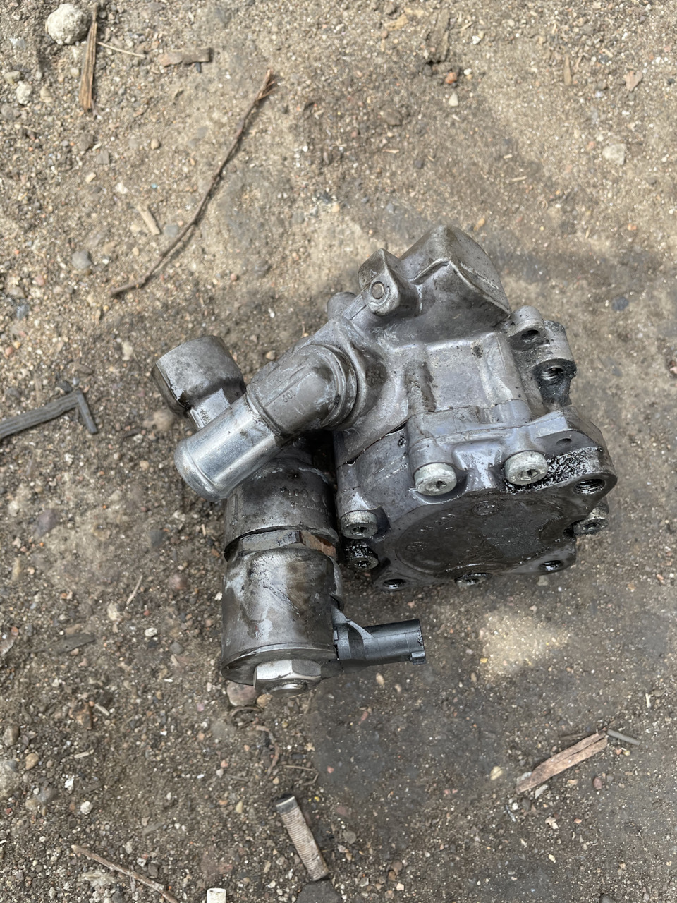 Какие то щелчки на нейтральной передаче — BMW 5 series (E60), 3 л, 2003 ...