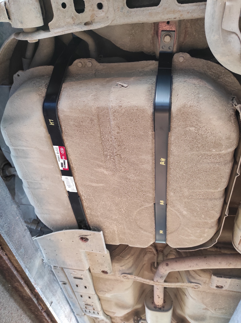 Замена крепежа бака КИА СИД — DRIVE2