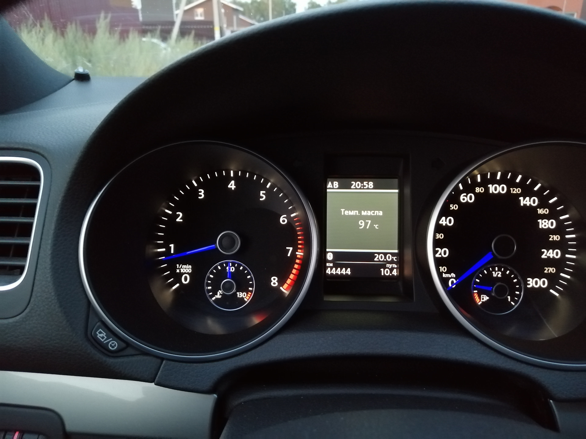 панель приборов гольф 6