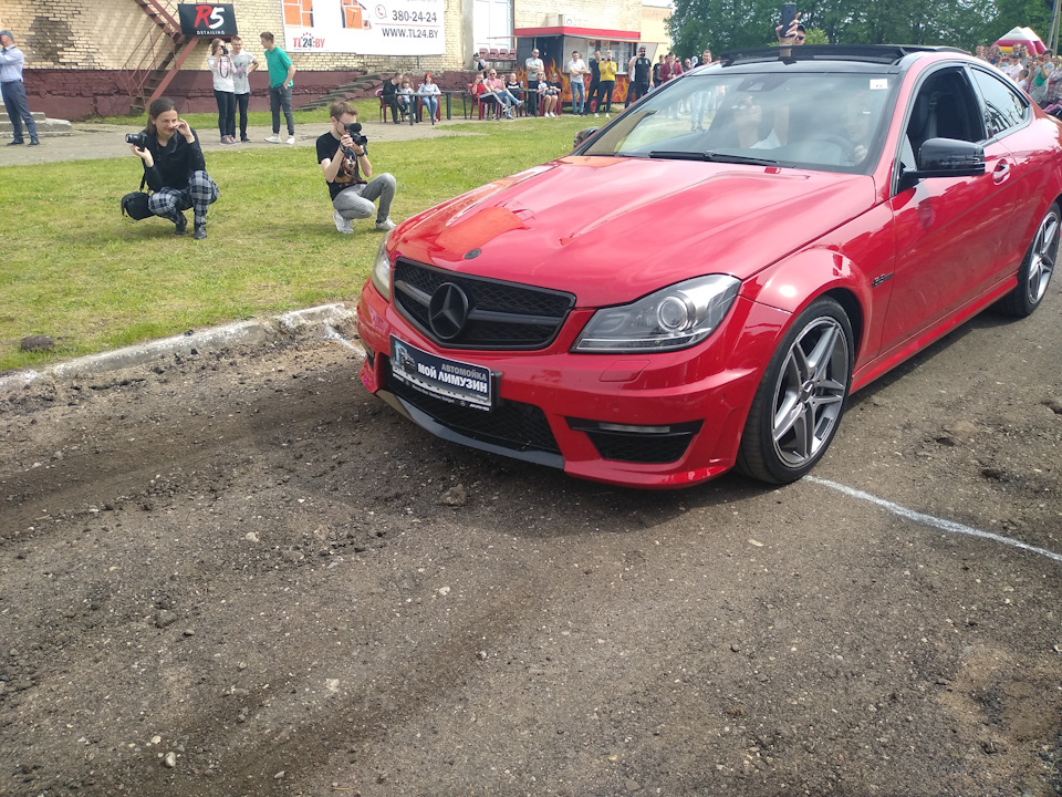 Фото в бортжурнале Mercedes-Benz E-Class Estate (S124)