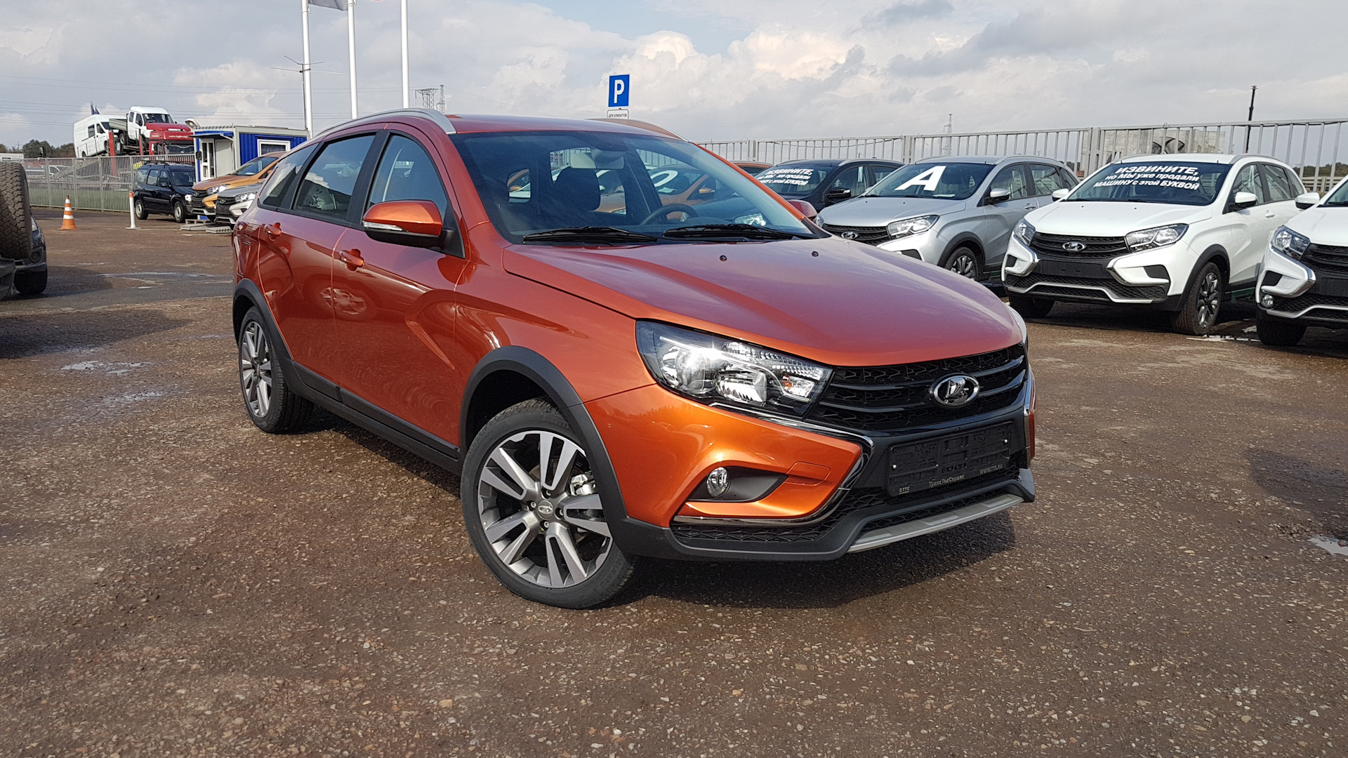 Lada Vesta SW Cross 1.6 бензиновый 2019 | Лиса на DRIVE2