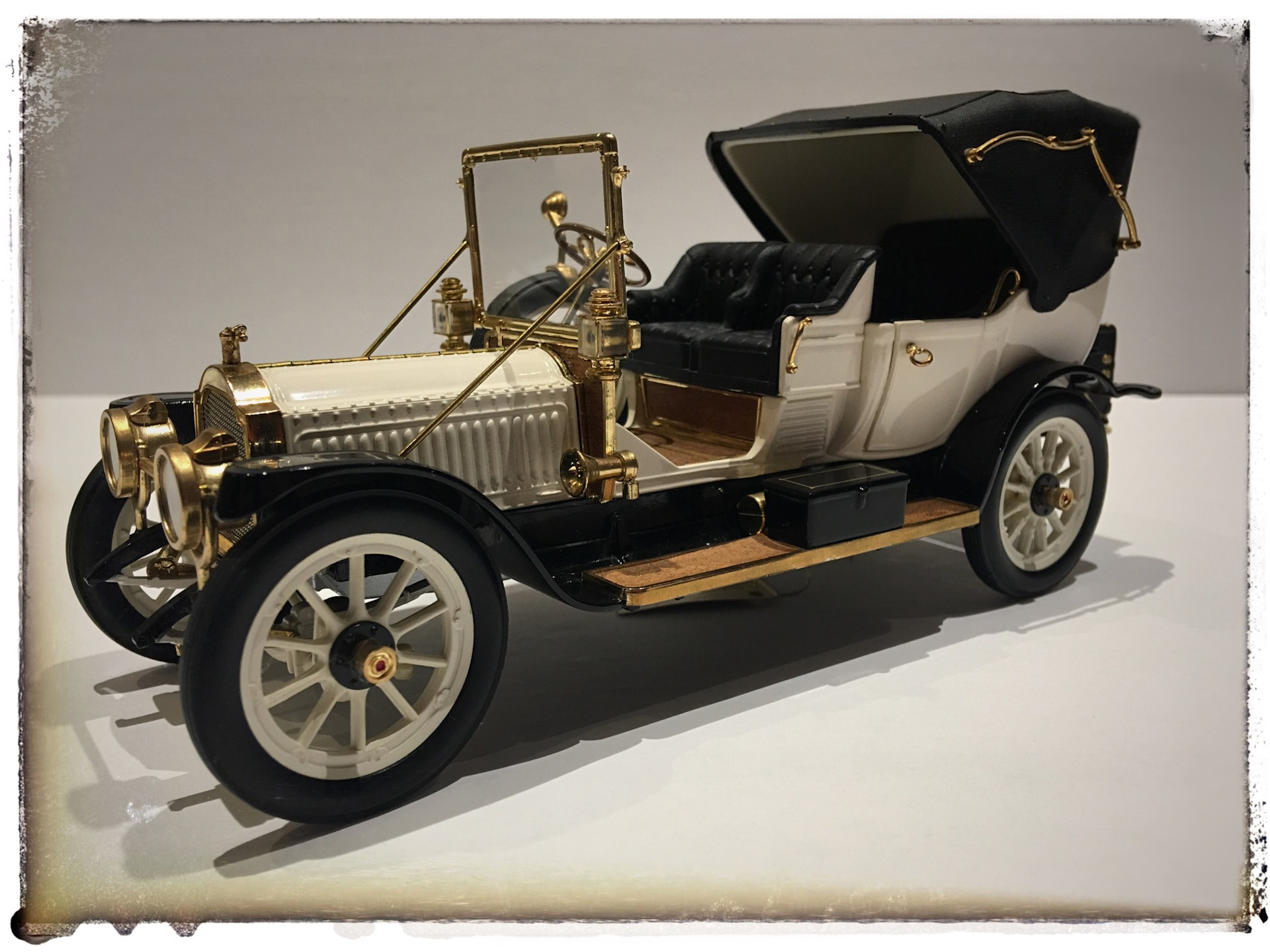 Масштаб 1 24. Паккард 1912. Franklin Mint 1/24 Packard. Franklin Mint 1 24. Автомобиль Паккард 1912 года.