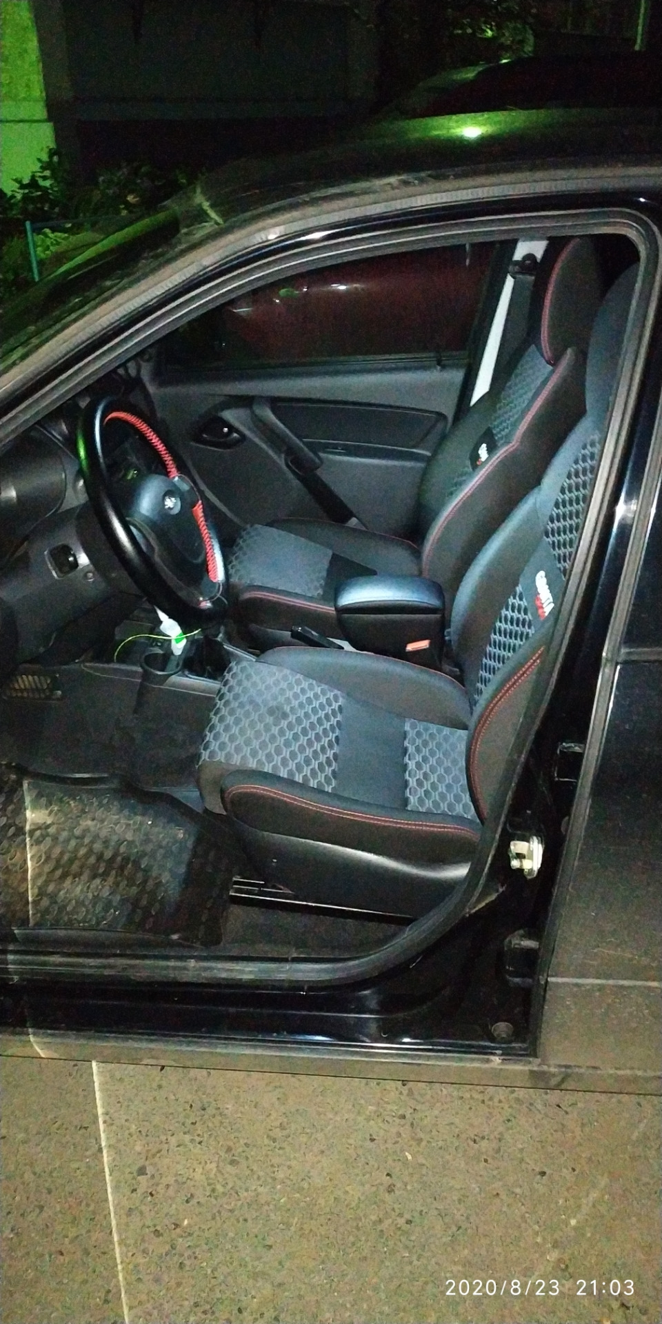 Свет — Lada Гранта (1G), 1,6 л, 2012 года | налоги и пошлины | DRIVE2