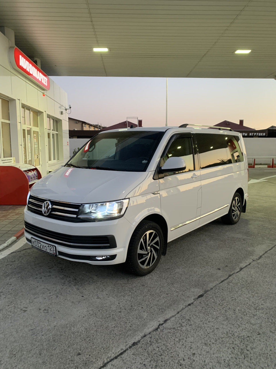 Диски как не крути, лицо автомобиля.)) — Volkswagen Caravelle (T6), 2 л,  2019 года | колёсные диски | DRIVE2