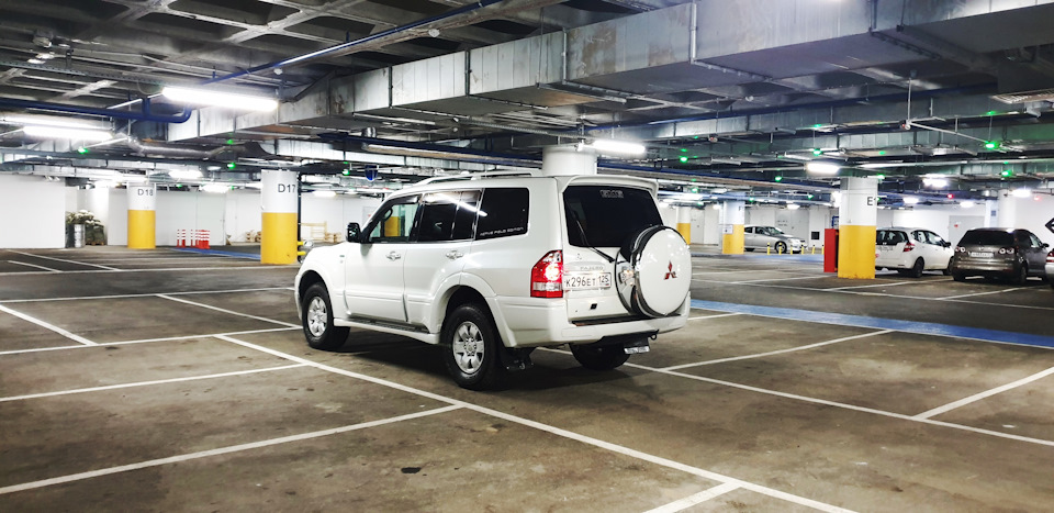 Фото в бортжурнале Mitsubishi Pajero (3G)