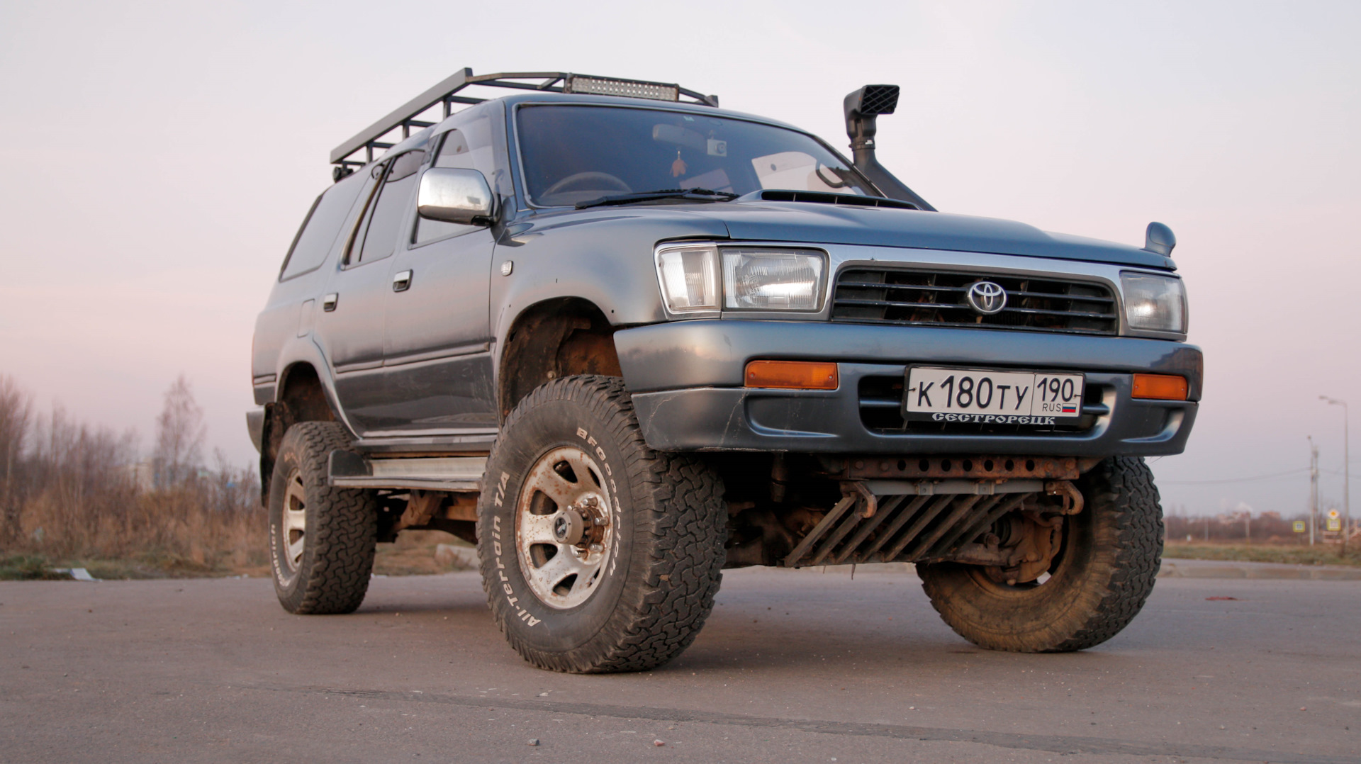 Тойота сурф 1993. Toyota Surf 130. Хайлюкс Сурф 130. Toyota Hilux Surf 130 off Road. Хайлюкс Сурф 185.