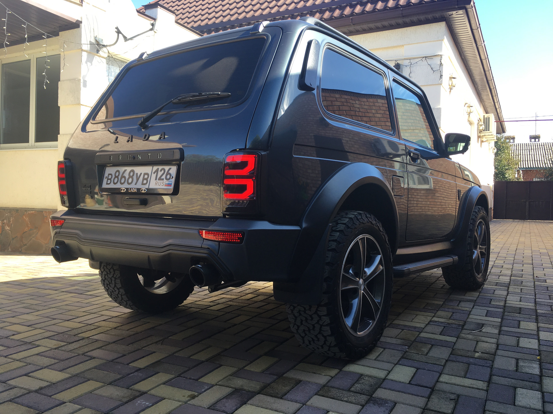 Lada Niva 4x4 Bronto