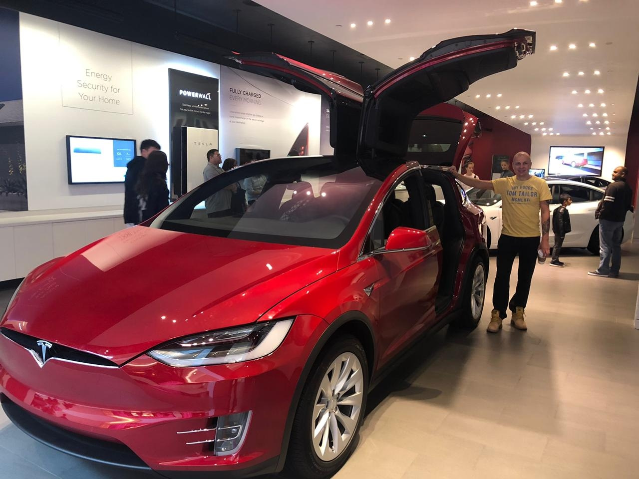 Tesla drive. Тесла драйв. Tesla Сити драйв. Tesla model 3 СИТИДРАЙВ. Тесла Сити драйв Санкт-Петербург.