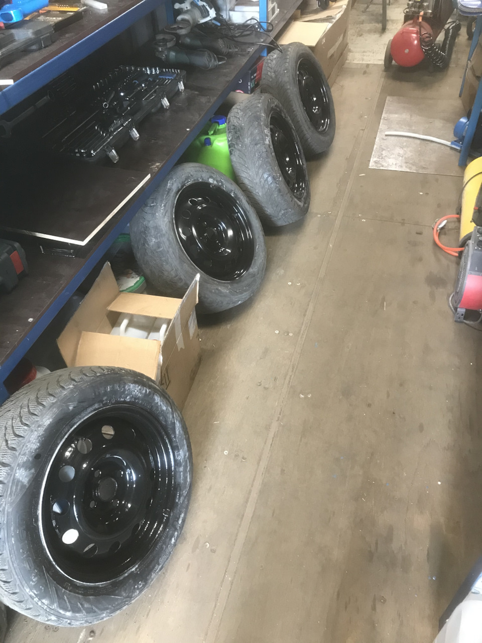 Очистка/перекраска дисков — Hyundai Solaris, 1,4 л, 2011 года ...