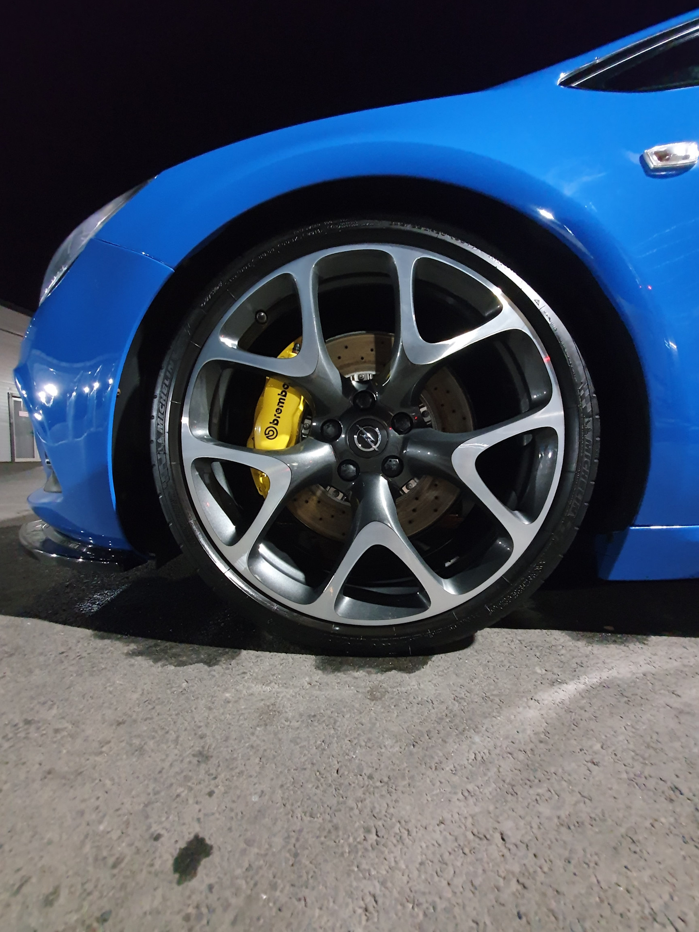 диски опель астра opc. колеса opel astra opc r20. диски опель астра j opc. диски opc r20 astra j. опель астра опс 2014.