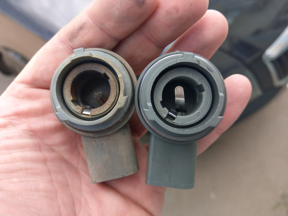Патрон ДХО 1Z0 941 669. Старый и новый. — Skoda Octavia A5 Mk2, 1,6 л ...