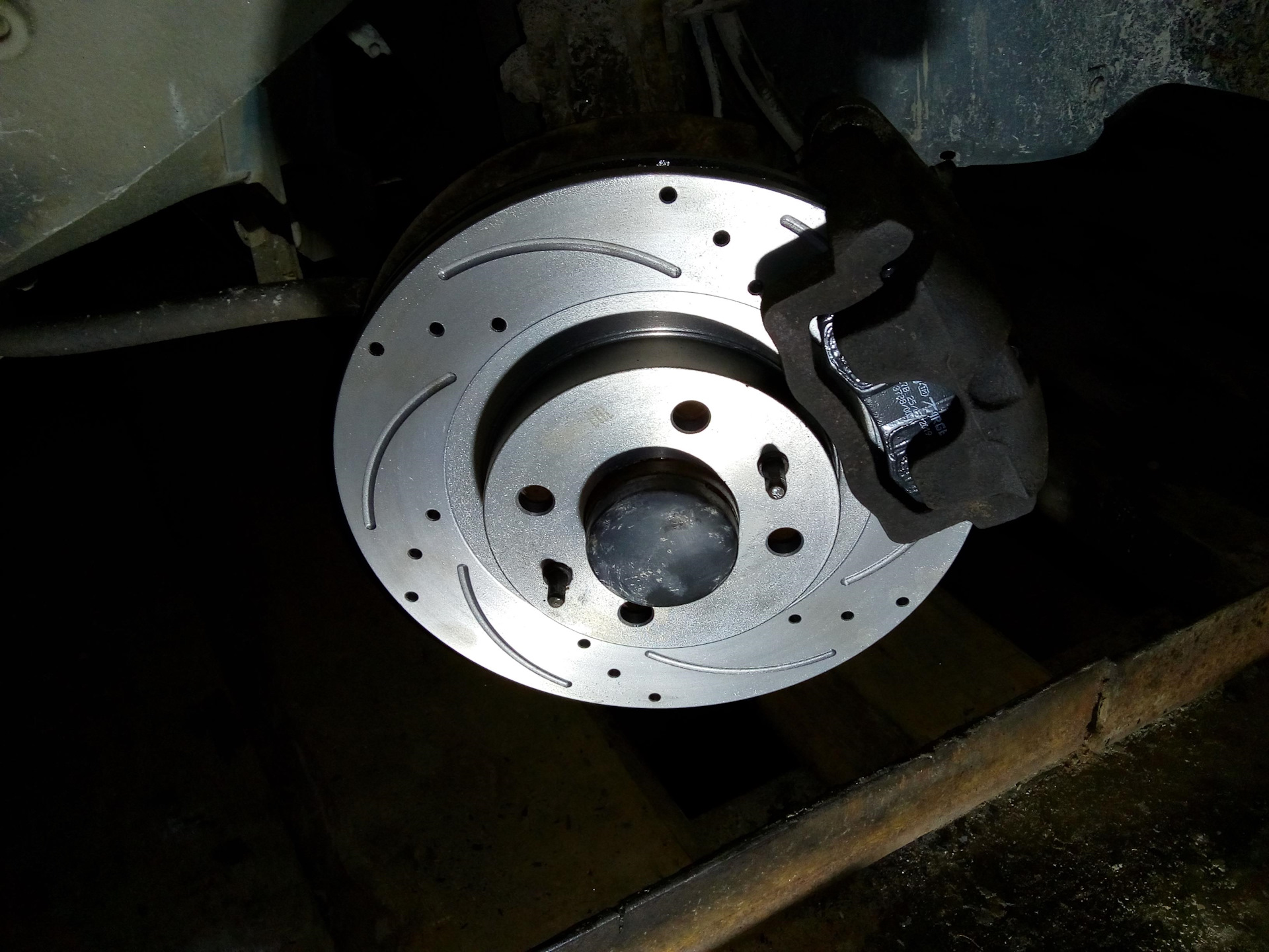 Капитальное ТО тормозной системы. — Lada Приора универсал, 1,6 л., 2011 ...