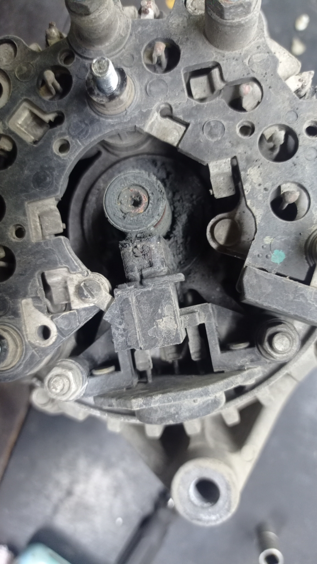 Пропала зарядка аккумулятора. — УАЗ Patriot, 2,7 л, 2017 года ...