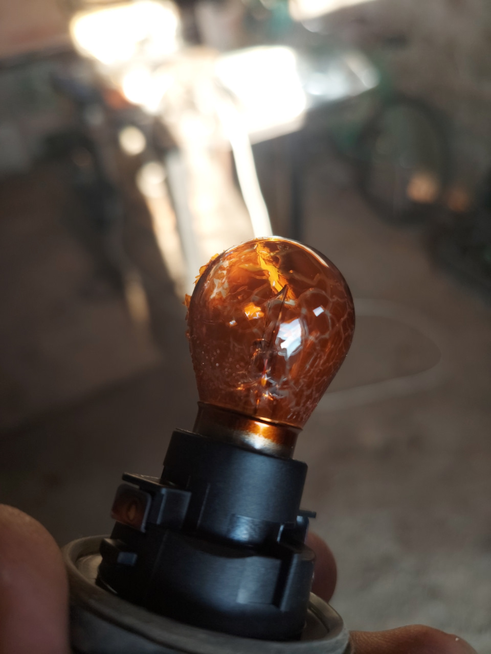 Лампочка поворотника на шкоду рапид. 9098116017. Шкода рапид 2018 год лампа в стоп сигнал. 9098116017. Лампа toyota арт.