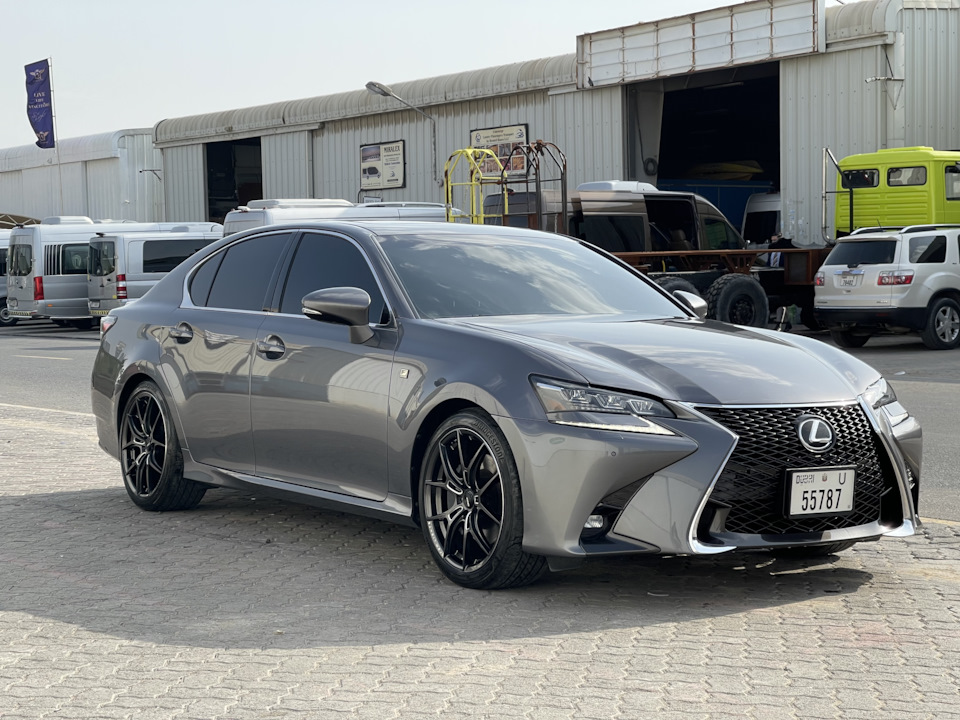 Gs l. Lexus GS 3 занижение.