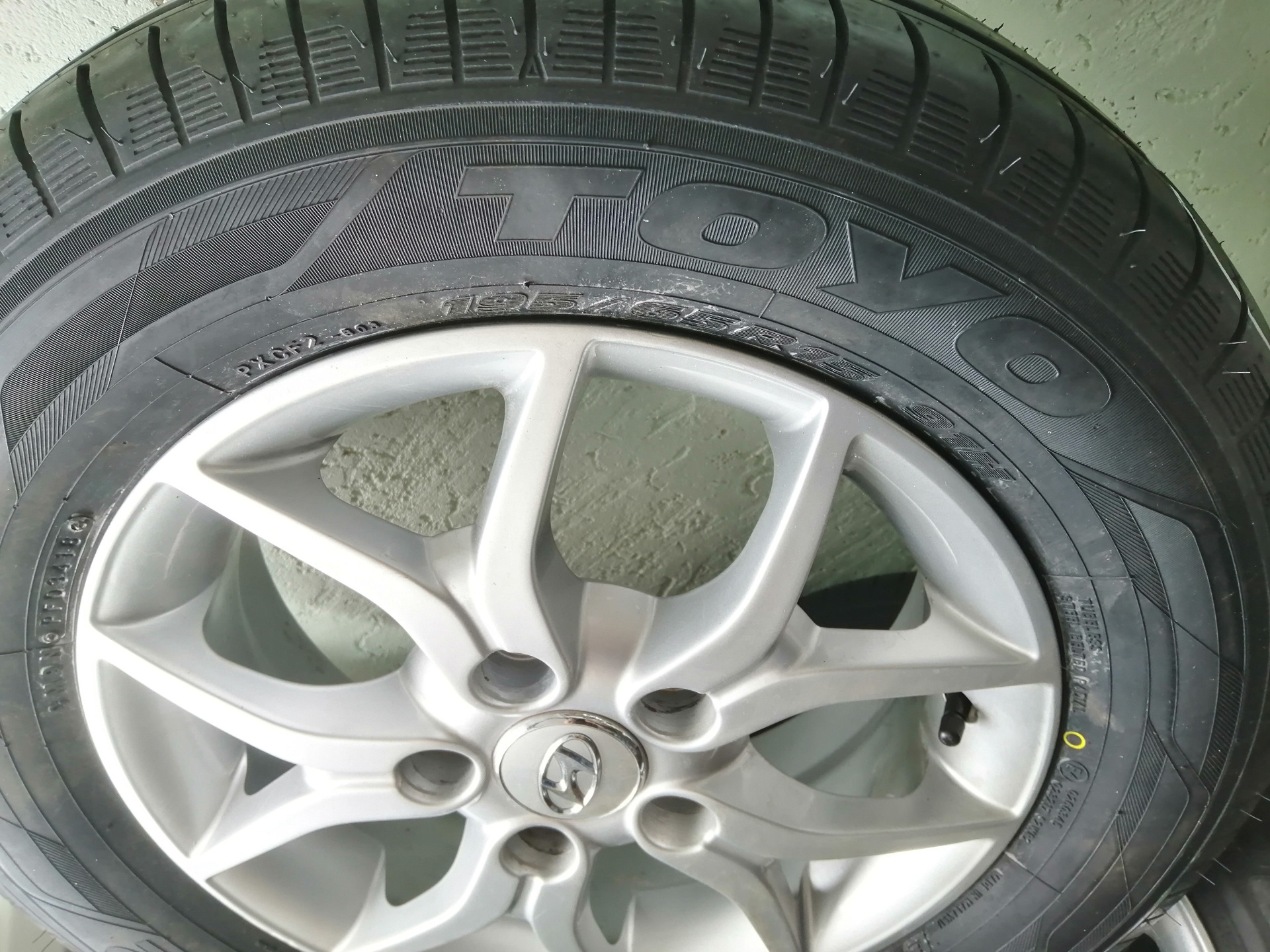 Вентиля колёс "Vag" . Замена. — Hyundai Elantra (4G), 1,6 л, 2010 года ...