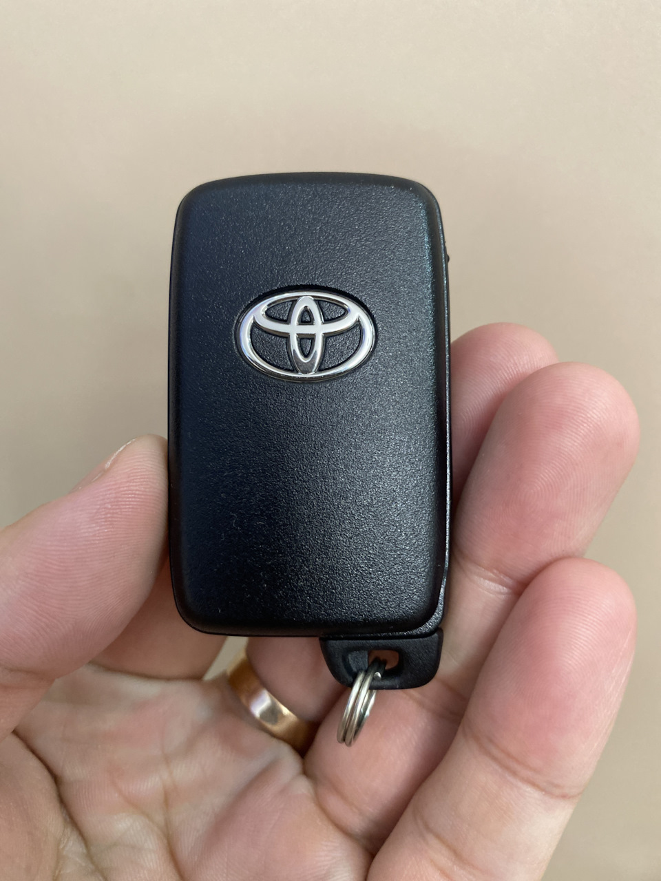 Второй смарт ключ — Toyota Wish (AE20), 1,8 л, 2010 года | запчасти ...
